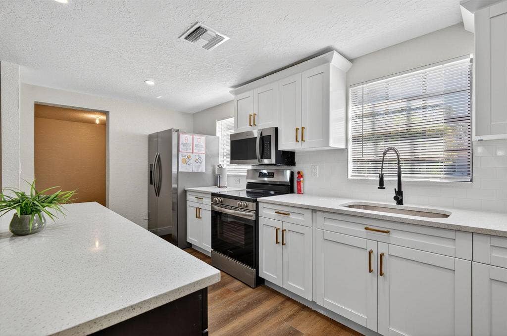 7 BR in Tampa