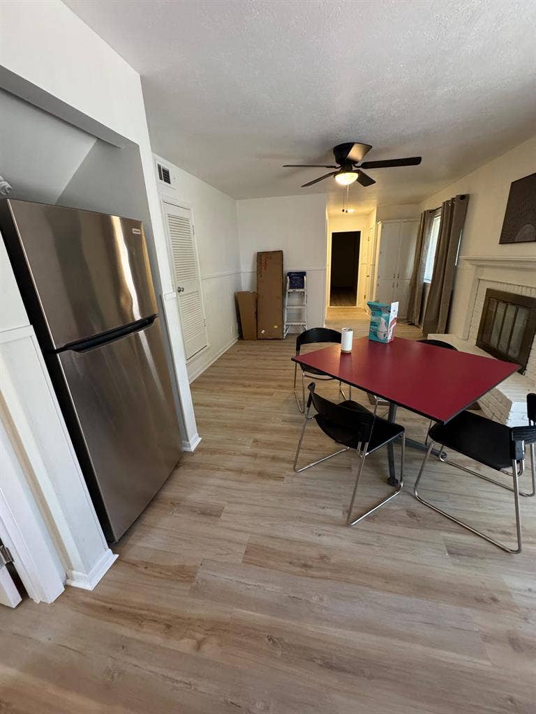 8 BR in Denton