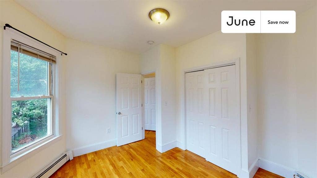 3 BR in Boston