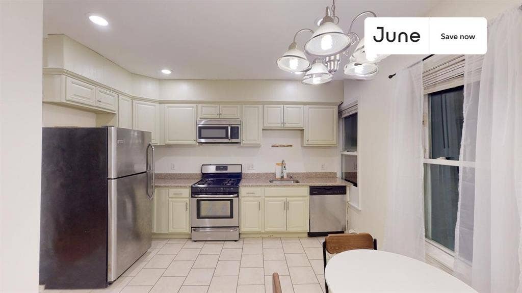 3 BR in Boston