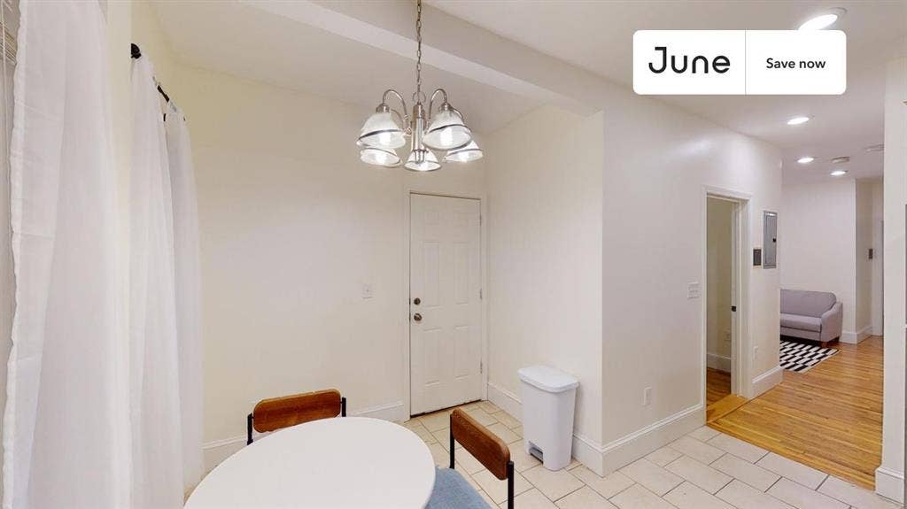 3 BR in Boston