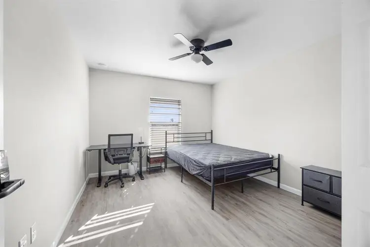 5 BR in Cape Coral