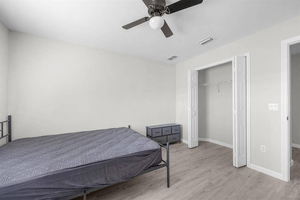 5 BR in Cape Coral