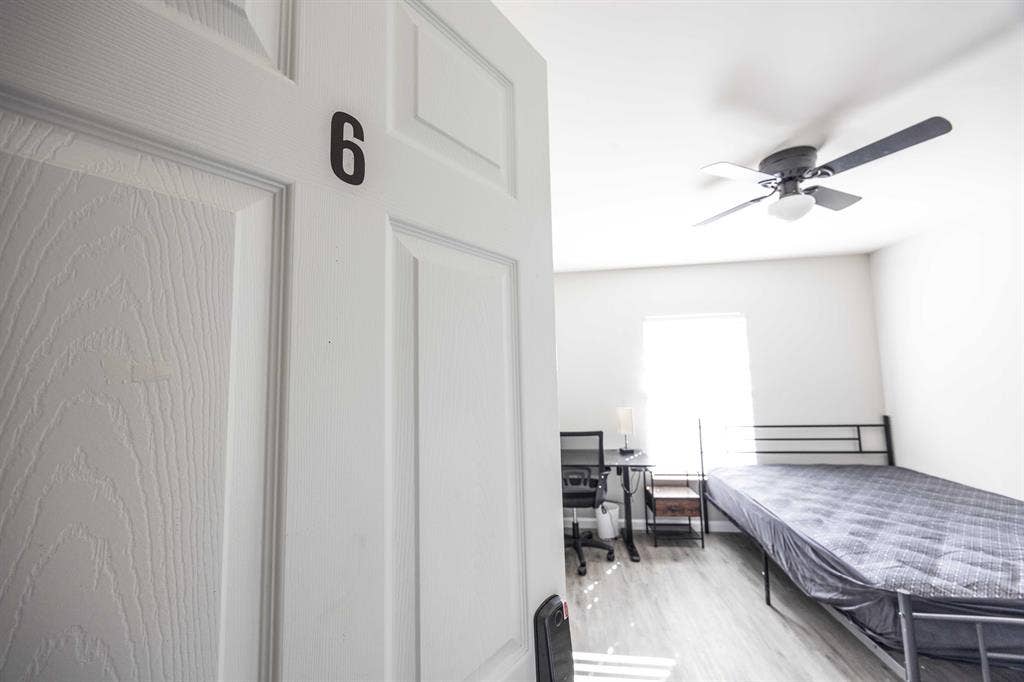 5 BR in Cape Coral