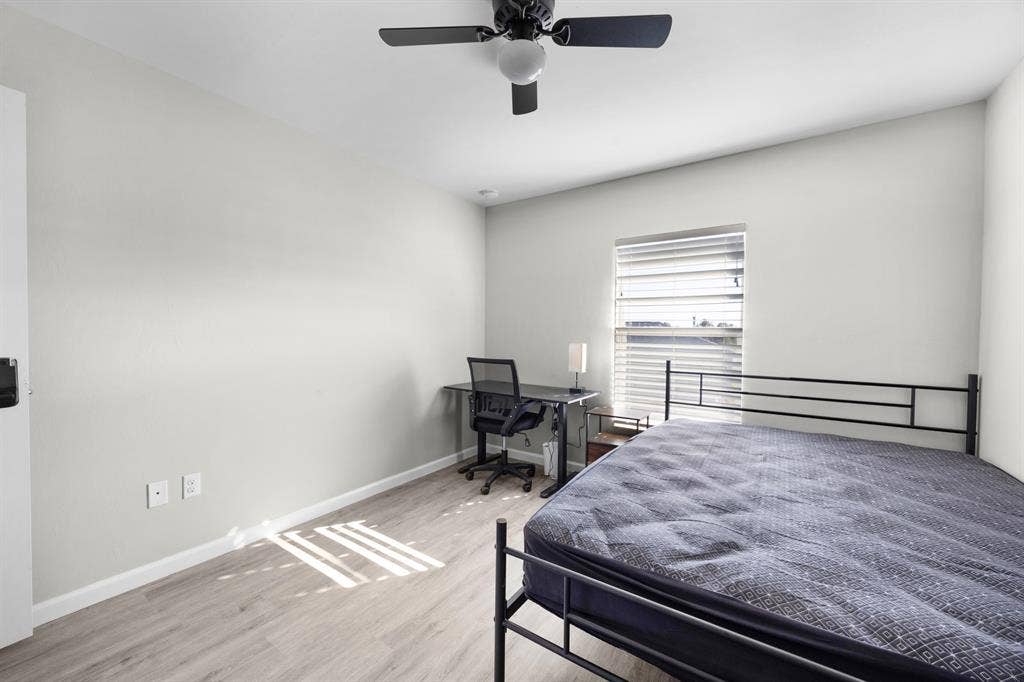 5 BR in Cape Coral