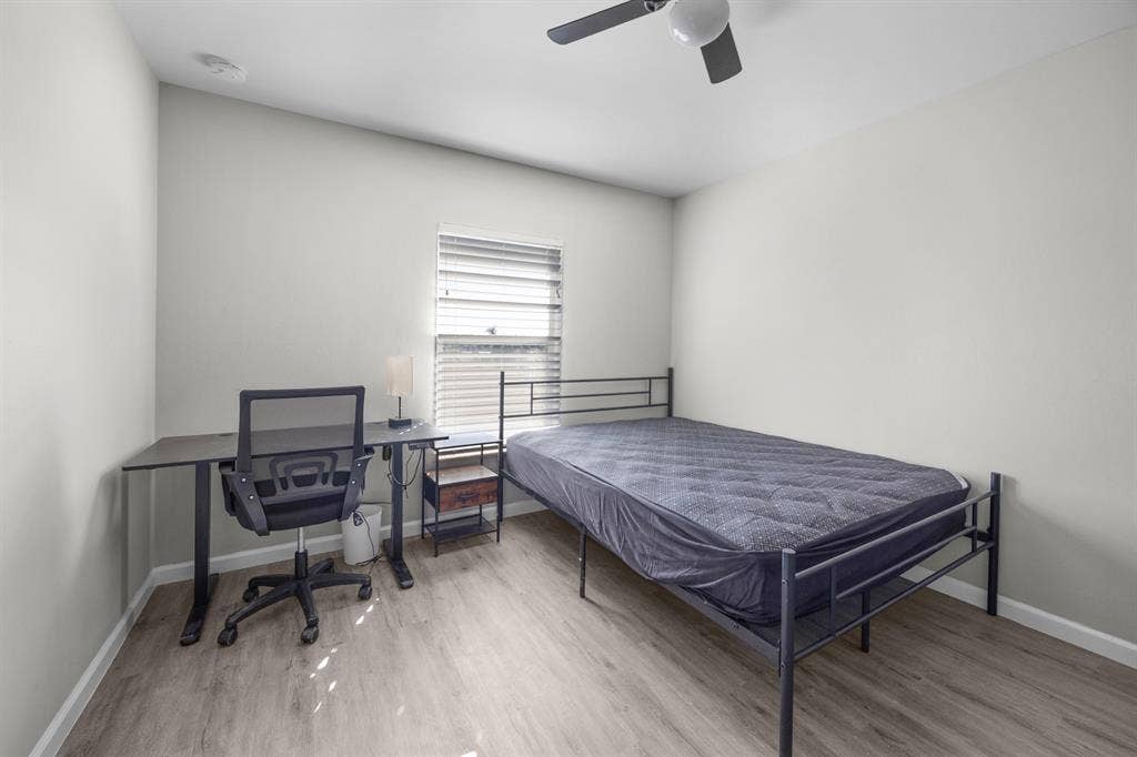 5 BR in Cape Coral