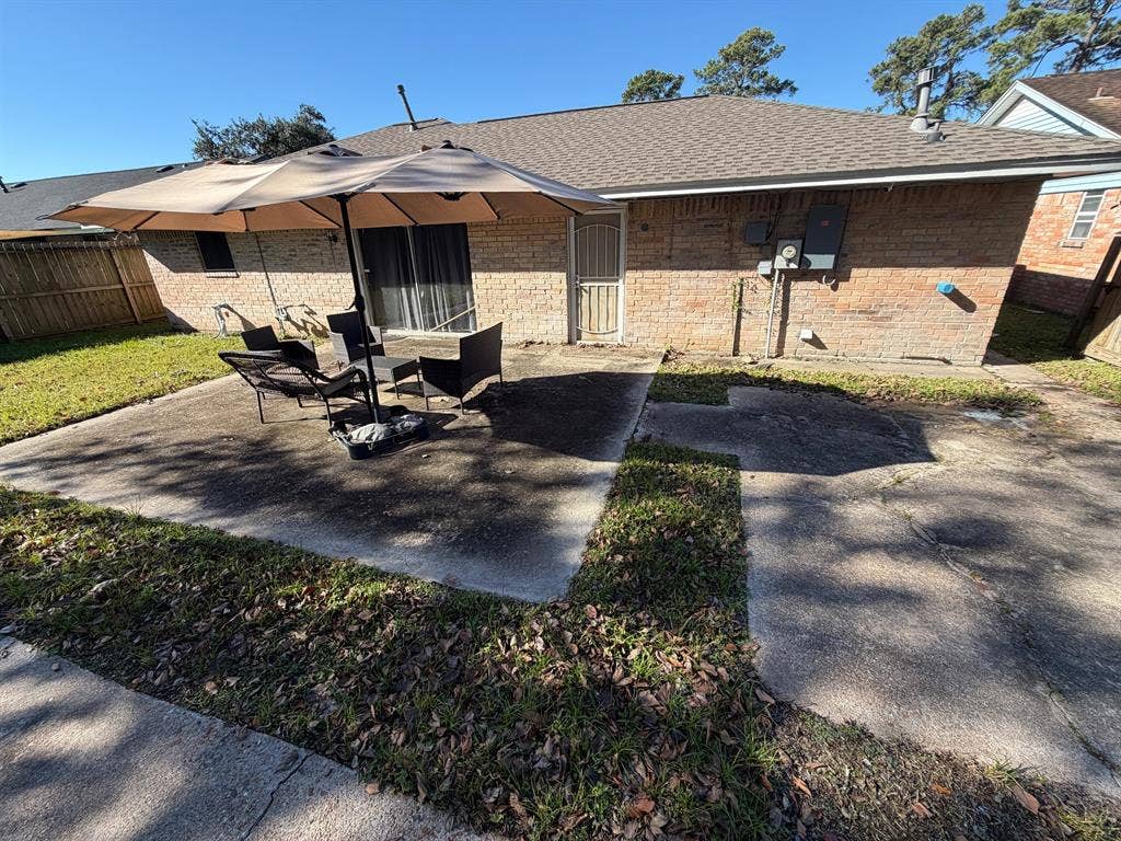 2 BR in Houston