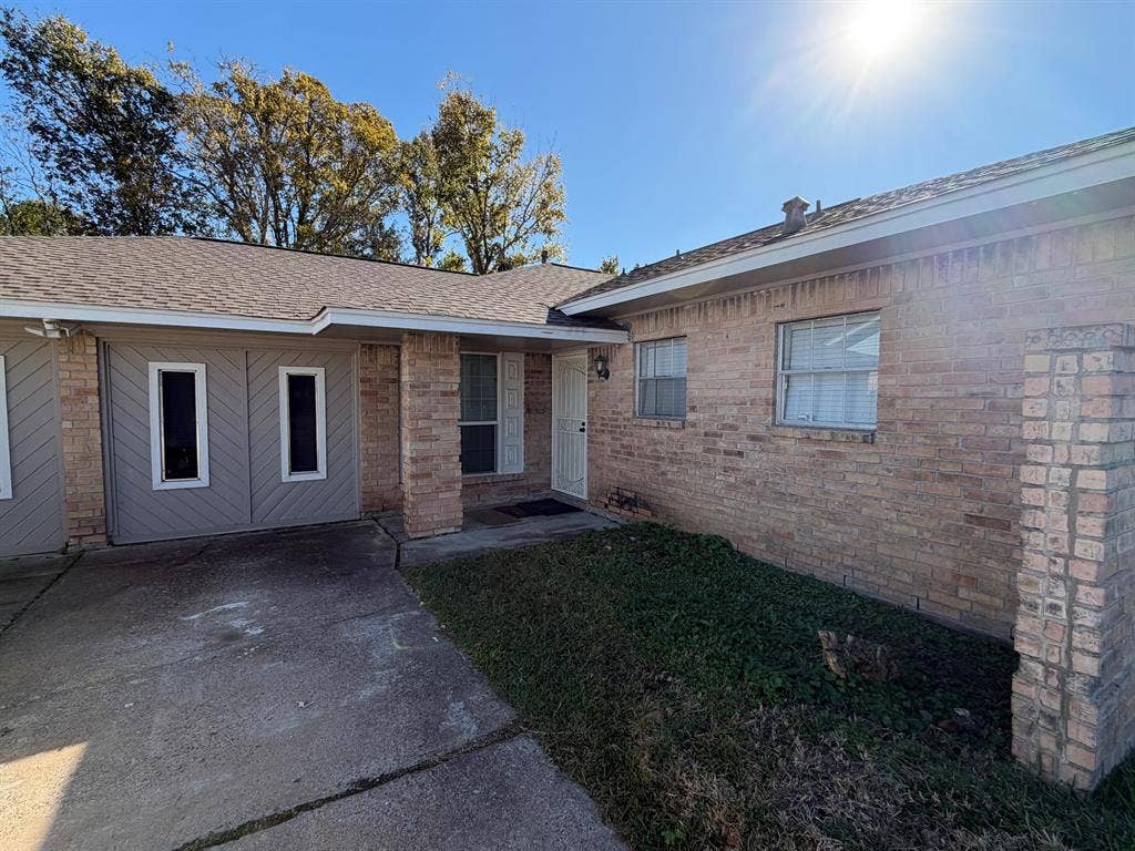 2 BR in Houston