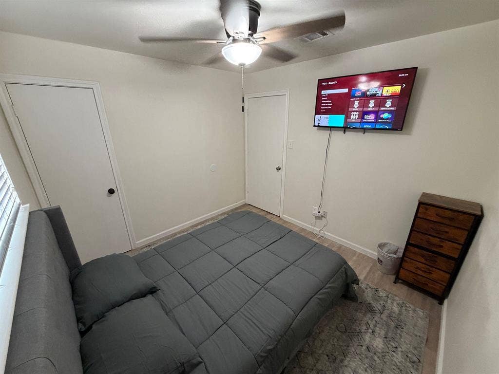 2 BR in Houston