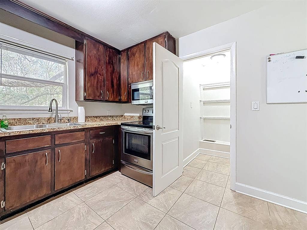 7 BR in Tallahassee
