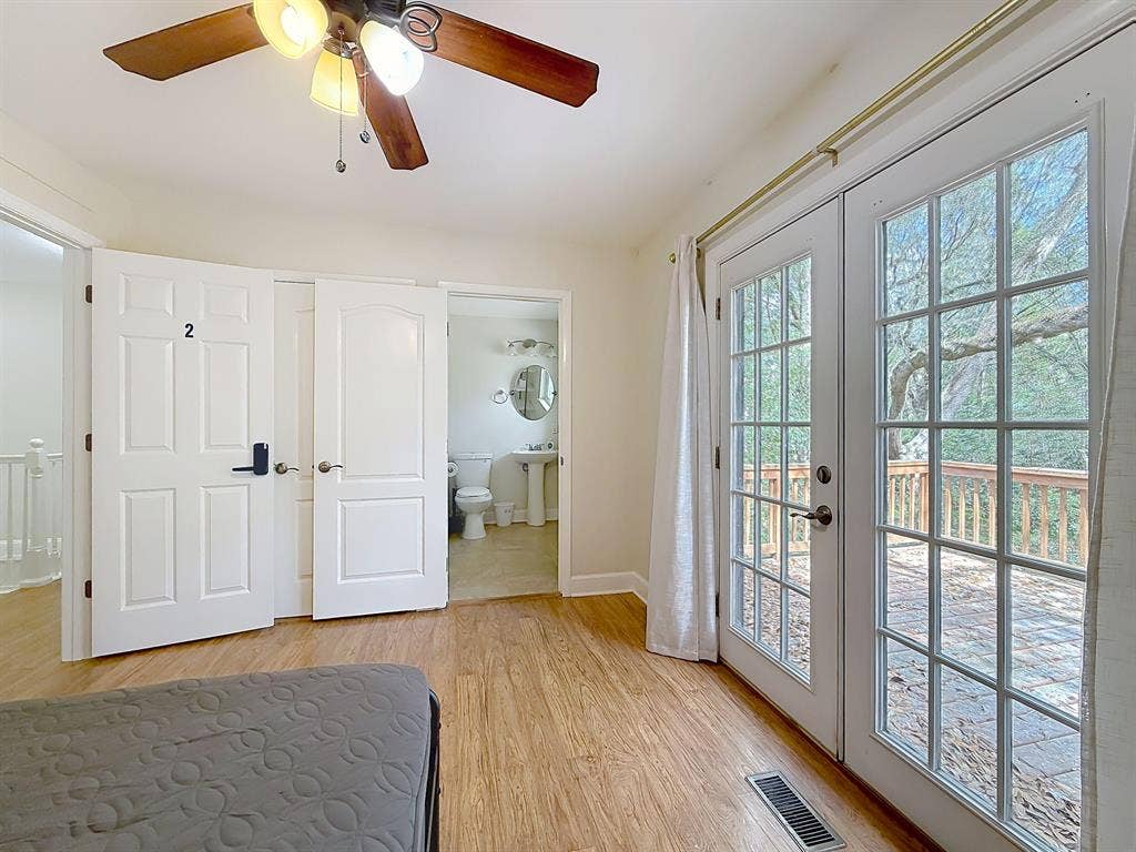 7 BR in Tallahassee