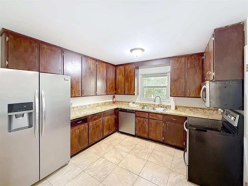 7 BR in Tallahassee
