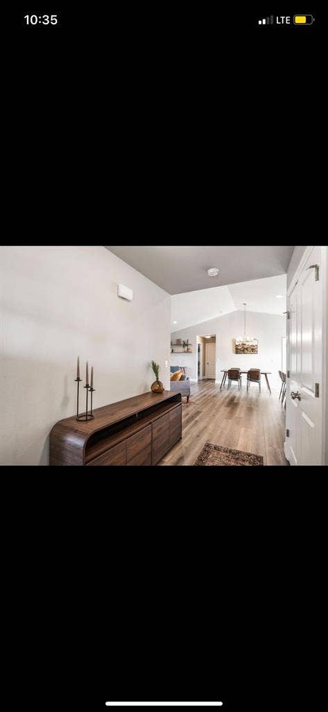 New Listing- 500 sqft room