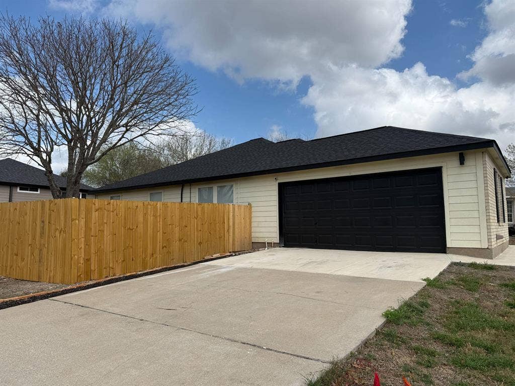 5 BR in San Marcos