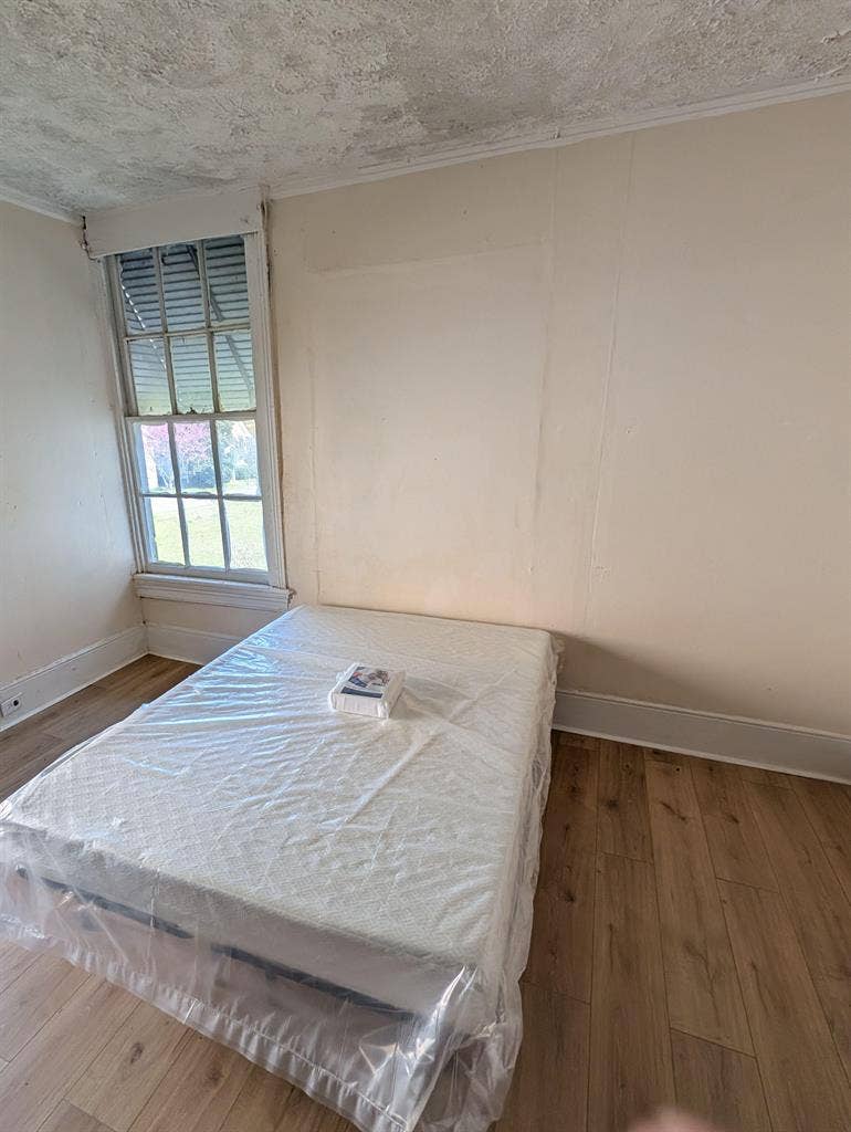 6 BR in Macon