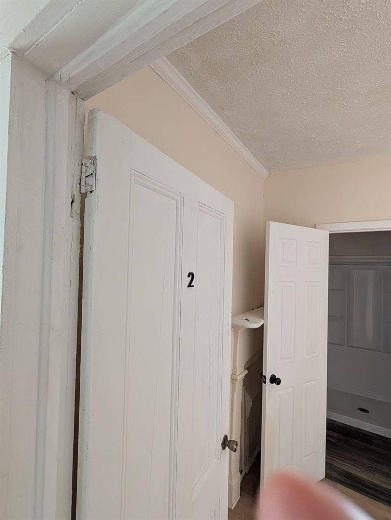 6 BR in Macon