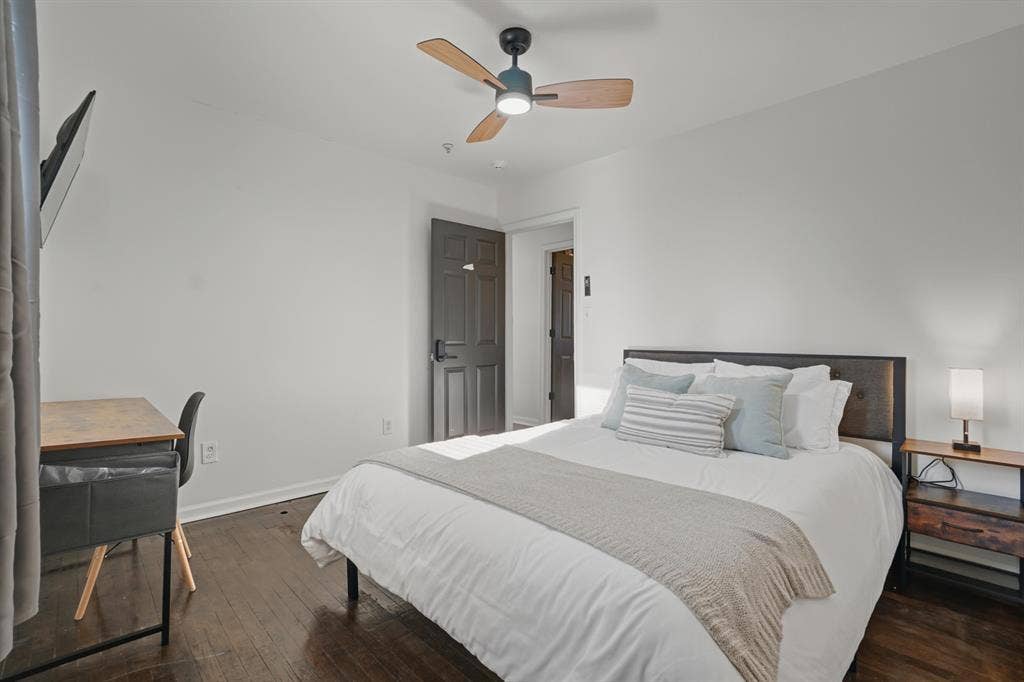 4 BR in Dallas
