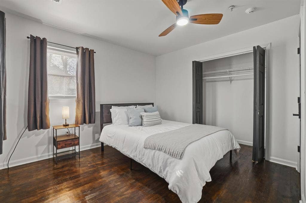 4 BR in Dallas