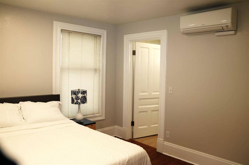 5 BR in Everett