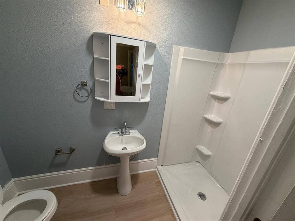 5 BR in Everett