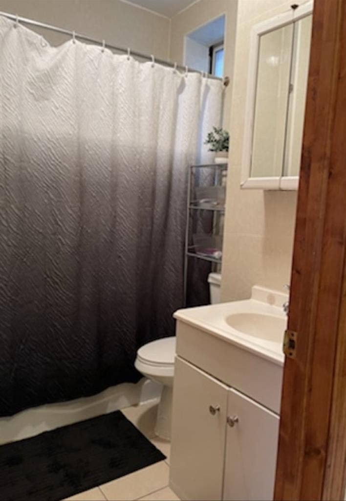 Furnished Room, Bay Ridge, 4/1-5/15