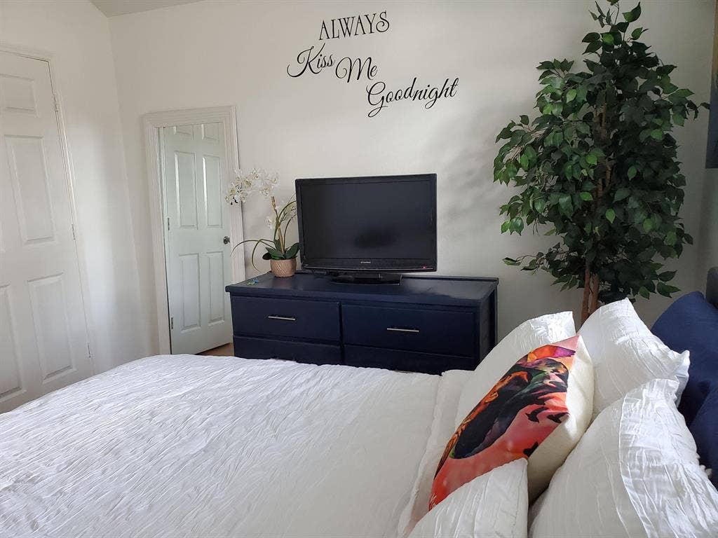 2 BR in Allen