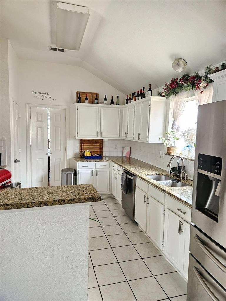 2 BR in Allen