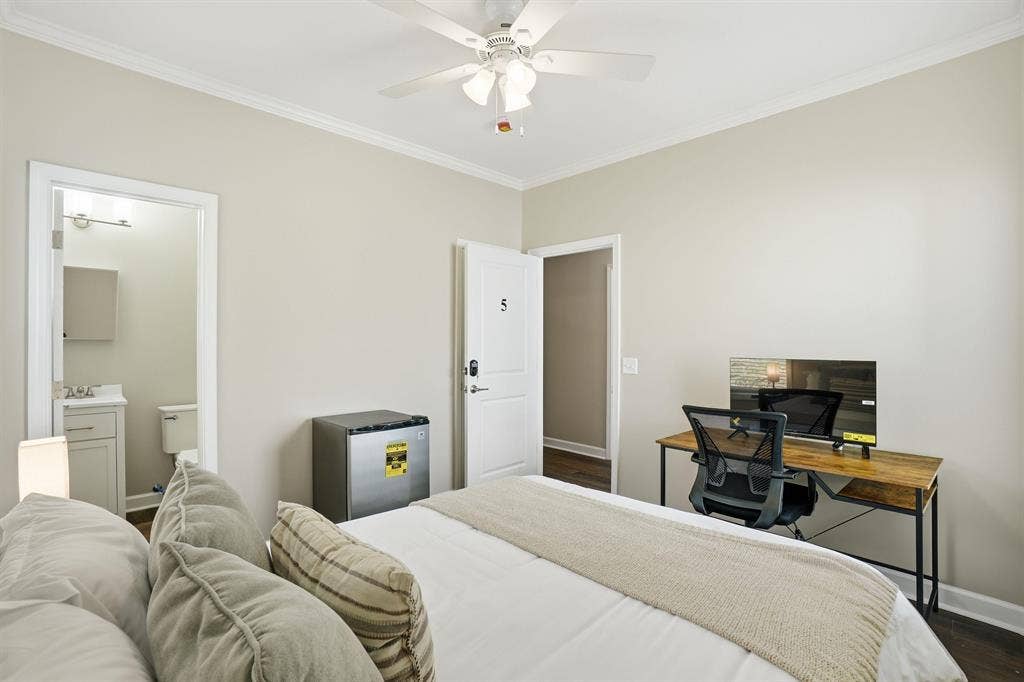 4 BR in Atlanta