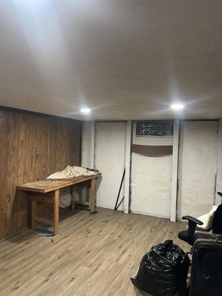 2 bedrooms available