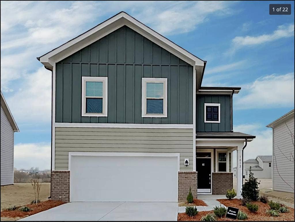 4 BR in Monroe