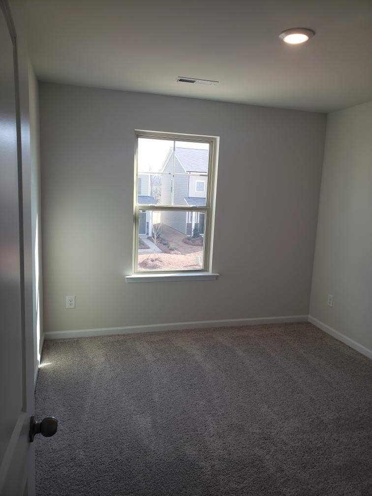 4 BR in Monroe