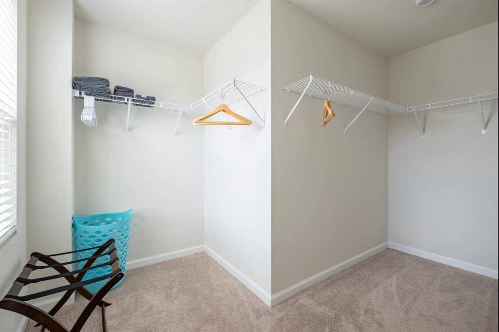 6 BR in Charlotte