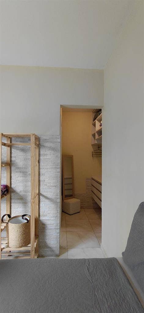 Private Suite Room with Independent