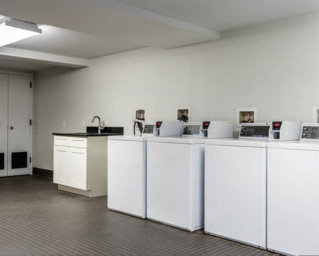 Room Opening 1/3br & 1ba