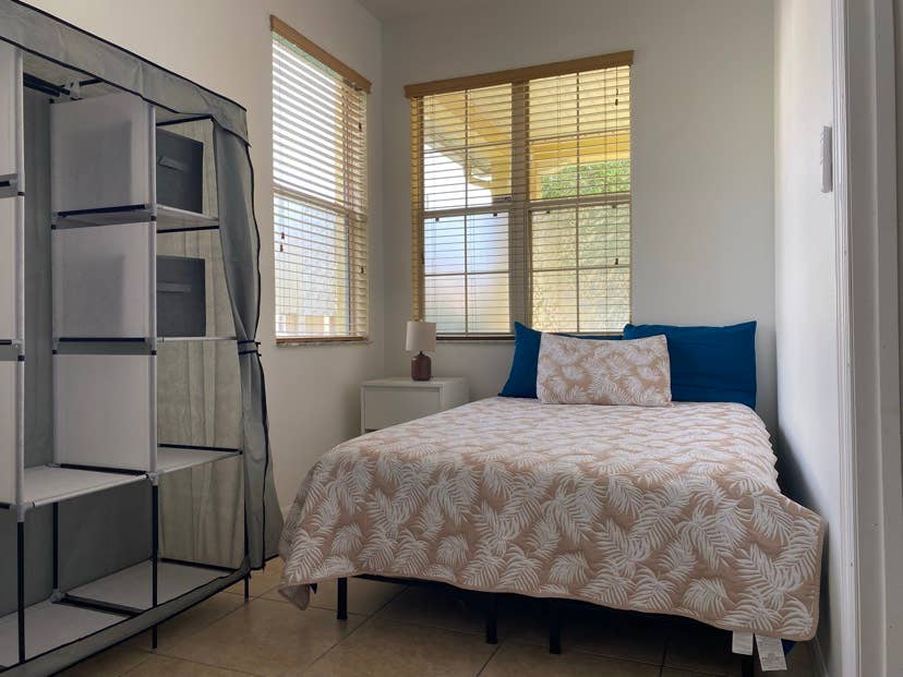 Private & Peaceful Room Shared bat