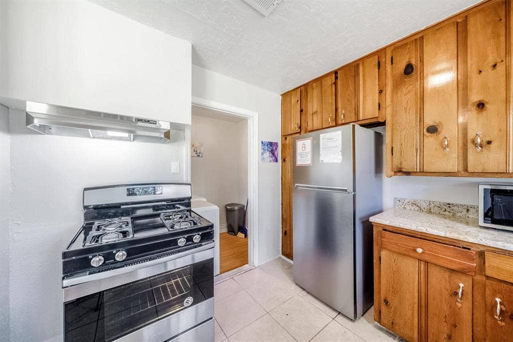5 BR in Houston