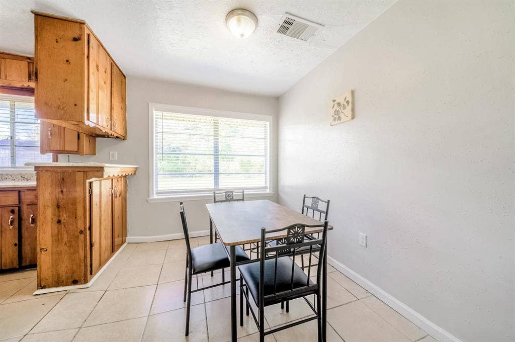 5 BR in Houston
