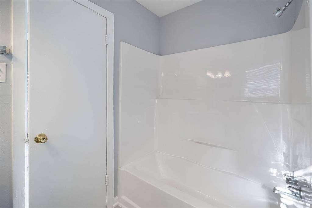 8 BR in Houston