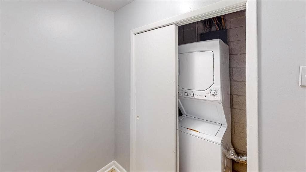 8 BR in Decatur