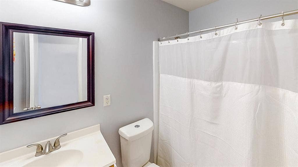 8 BR in Decatur