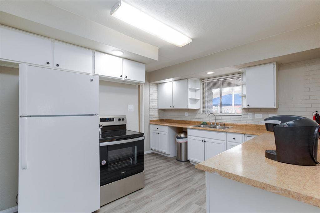6 BR in Las Vegas