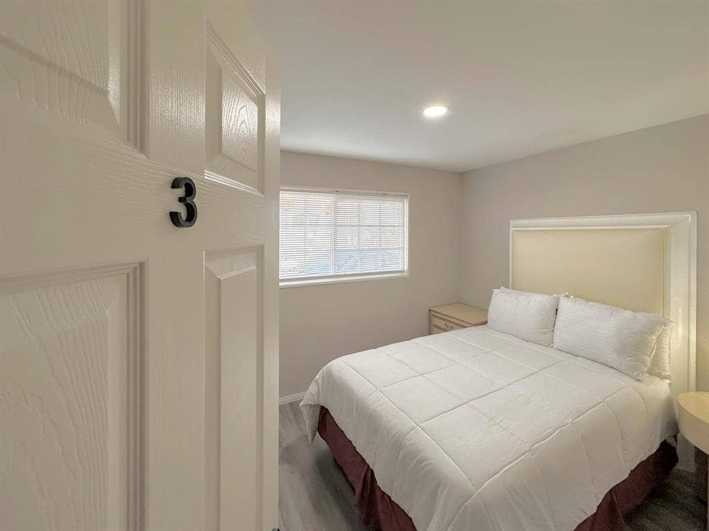 6 BR in Las Vegas