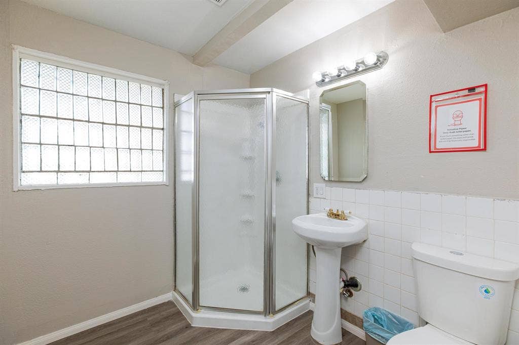 6 BR in Las Vegas