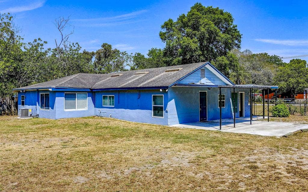 7 BR in Tampa