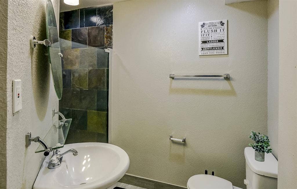 7 BR in Tampa