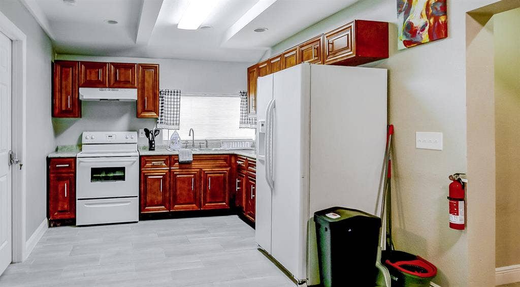 7 BR in Tampa