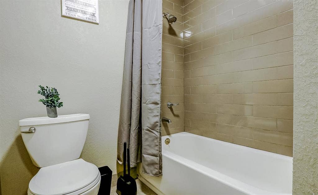 7 BR in Tampa