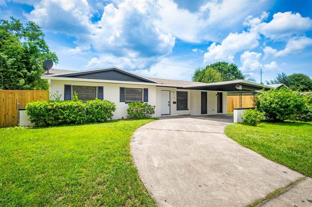 4 BR in Orlando