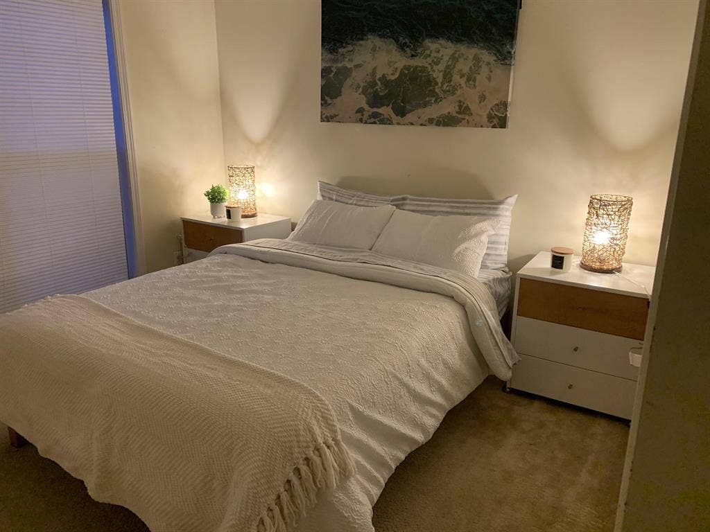 2 BR in Rex