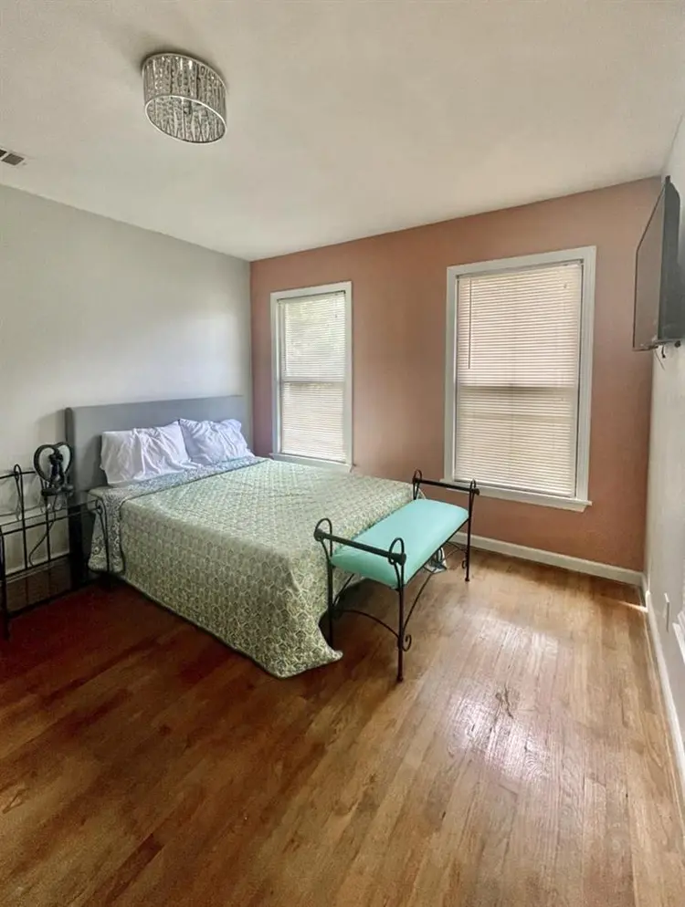 5 BR in Dallas